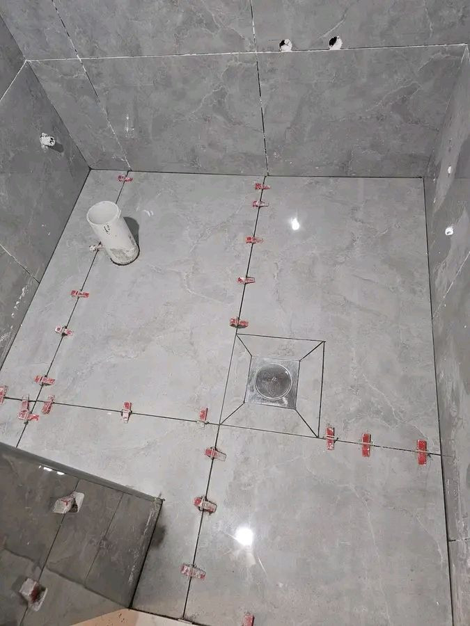 السلام عليكم خلفه سيراميك متفرغ حاليا جدران ارضيه للاستفسار الاتصال على الرقم او متواجد واتساب مكاني بغداد ***********
