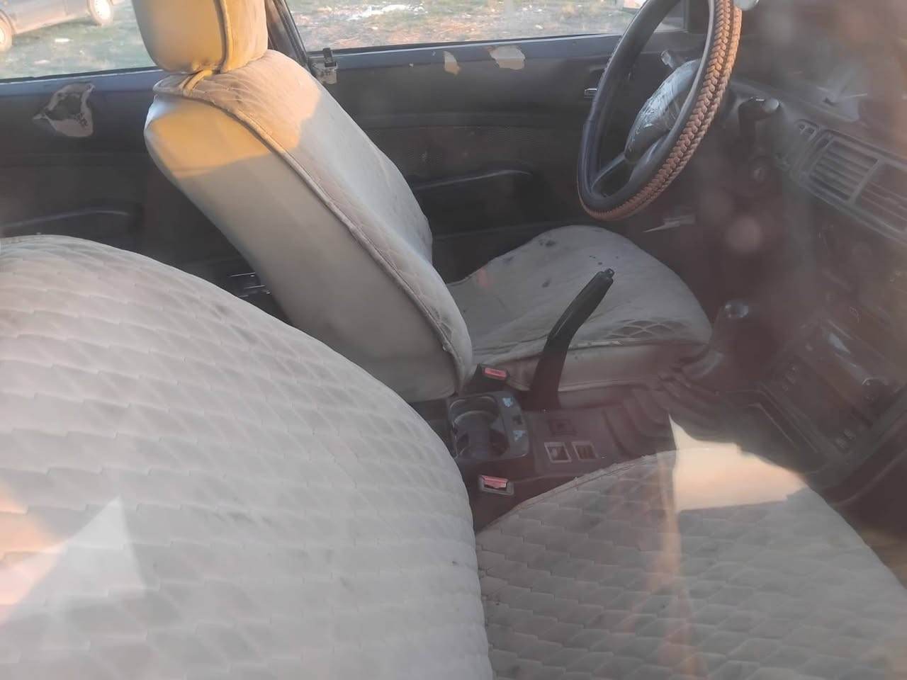 مستبوشي كلنت سياره موديل1988
جاهزه رقم سنويه بسمي جديد طخم جديد تايات جديد كير مكينه بشرط كابون بيها سعر30
شراي اتصل***********
