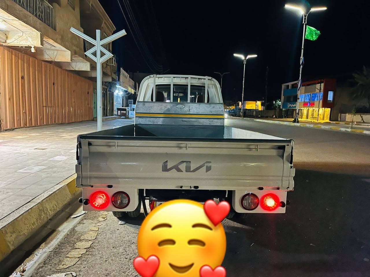 سلام عليكم 
للبيع كيا حمل 2022 شكل لحديث محرك 2700كفاله عامه من كل النواحي شاصي بعده علة وضع الشركه رقم بغداد بسمي مكاني صلاح الدين قضاء الدجيل للستفسار ***********
***********
