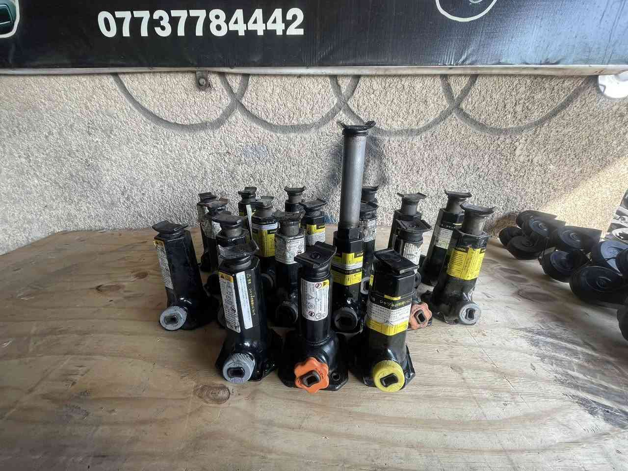 يتوفر جك اصلي تريل بلايزر و جمسي إنڤوي 
للتواصل على هاتف المحل ***********
تتوفر خدمة توصيل جميع المحافظات
