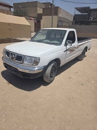 نيسان بيكب • ٢٠٠٢ • النجف