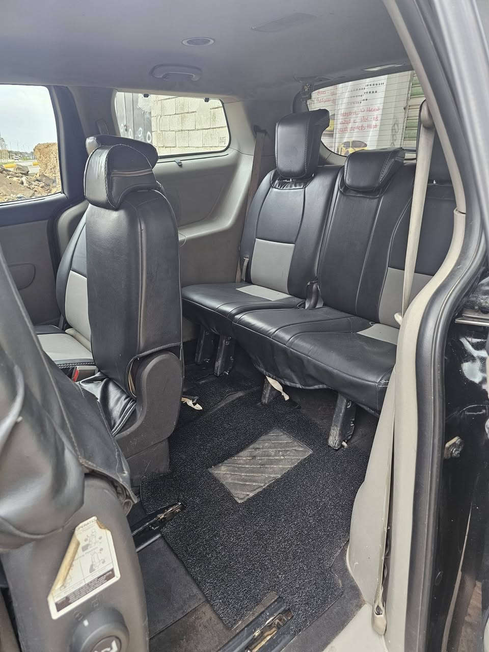 سيدونا موديل 17رقم شمالي لون اسود الضرر 3قطع بدون داخل أيرباك سليم منظومة زنون حتى موصفات LX كشن كهرباء مانع انزلاق السعر 160وبيها مجال للتواصل ***********
