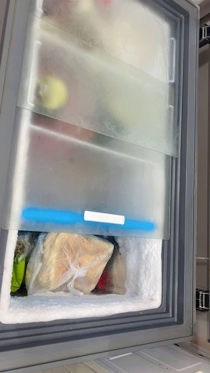 مجمده الحافظ اخت الجديده حجمها وسط ب175 وبيها مجال


**إذا كنت صاحب هذا الإعلان وتريد حذفه لأي سبب، رجاءا أرسل رسالة إلى الدعم الفني**