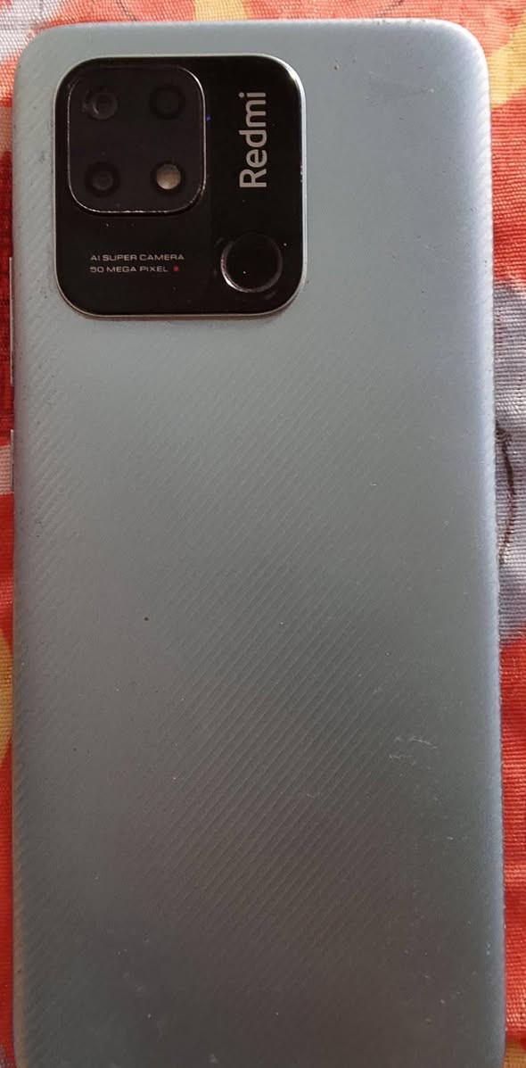 جهاز لبيع نظيف ..ماداخل تصليح فقط تبديل شاشة ..السعر 140
التواصل واتساب 
***********
