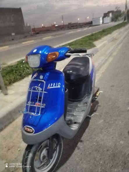 السلام عليكم دراجه للبيع كهربائيه شغاله سلف هندر حلوه سعر 350 وبيها مجال شراي يتصل هذا رقم راعيها ما متواجد على الفيس***********
