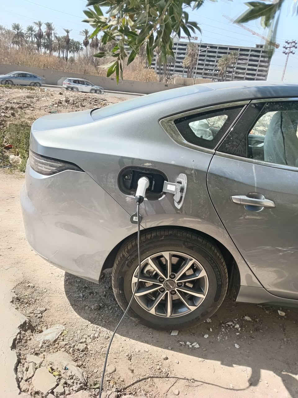 بي وادي ٢٥زيرو ماشيه ٤ الاف بغداد  باسمي ١٨ م ت *********** على صالح
