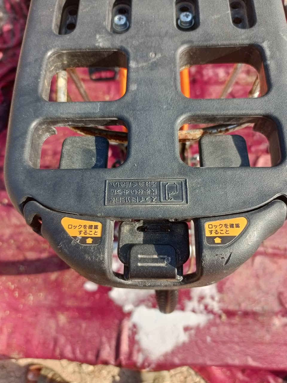 سلام عليكم باسكل للبيع او مراوس بدراجة ونطي فرق مبايل جاملغات موجودات الباسكل نضيف مابي شي الي يريدة يجي خاص السعر قيم وخذ بما يرضي الله وهاذة رقمي ***********
