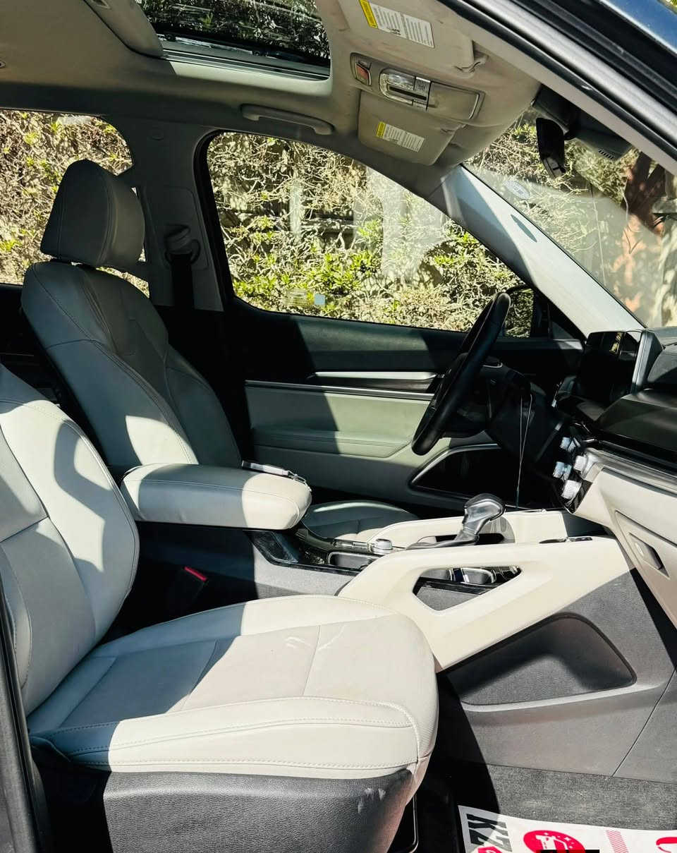 كيا تولورايد S موديل 2024
محرك سته سلندر 3800
رقم أربيل بأسم شركه تحويل وكاله ثاني يوم 
وارد امريكي حادثه مثل ما موضح بالصور  
بنيد وربع جاملغ صبغ دواخل سليمه  
مواصفاته:- بصمه ,فتحه ,داخل ابيض ،كشن خلفي منفصل ,رادار امامي خلفي جانبي ,مقاعد كهرباء ,مقاعد تدفئه ,لايت زينون عالي ناصي ,حساسات خلفيه ,كامره خلفيه, دشبول ديجيتال متصل   ,اشاره بل مري ,تحديد مسار 
للاستفسار الاتصال على الرقم 
*********** اتصال 
*********** واتساب
