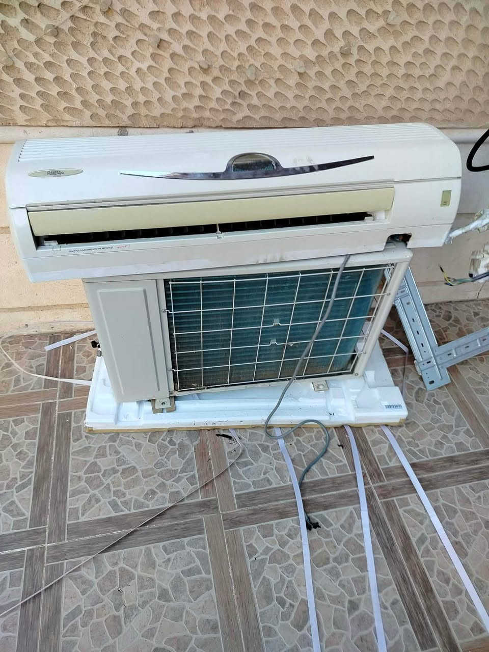 السلام عليكم
سبلت للبيع شغال بس ما يبرد 
للتواصل *********** خناقين, ديالى
