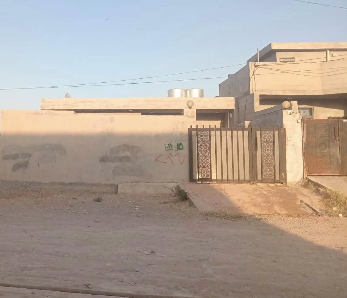 السلام عليكم 
بيت للبيع ( زراعي ) 
في حي العسكري ( الحولي )
المساحة 200متر ، السعر 43 مليون
للاستفسار ***********

