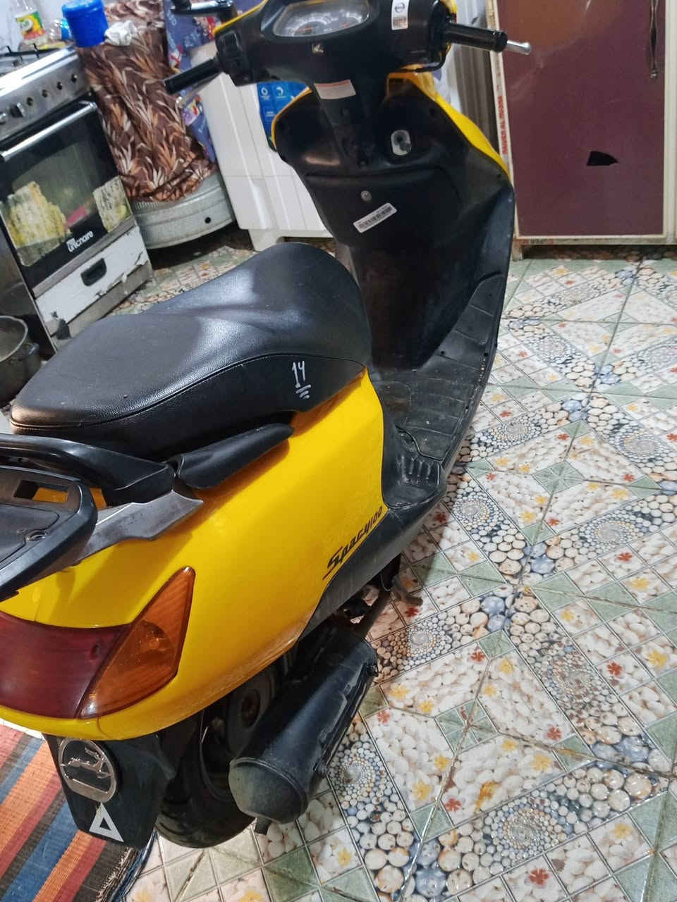 السلام عليكم دراجه سبيسي للبيع مال رمبه جديد مكان كوت داموك سعر تصال ***********
