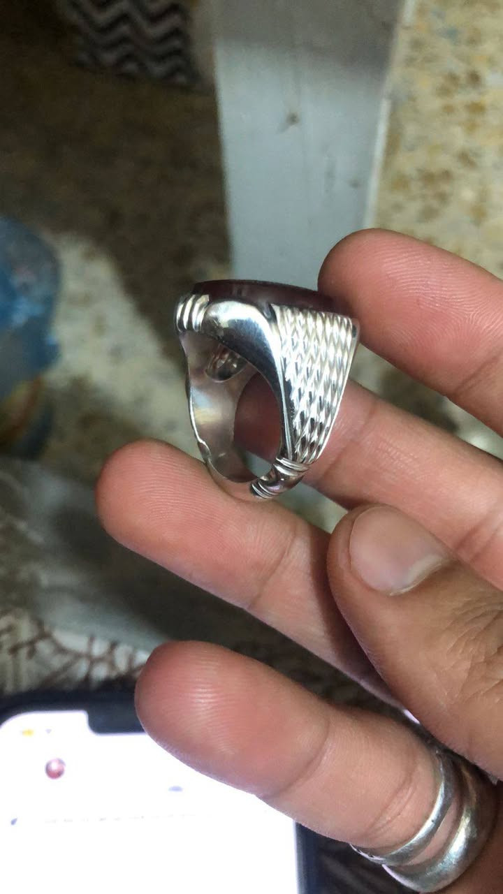 سلام عليكم ورحمة الله
خاتم للبيع من العقيق اليماني مخطوط زياره الامام الحسين ع المختصره نوع الصياغه صياغة البحرين للبيع متوفر توصيل لجميع المحافظات


**إذا كنت صاحب هذا الإعلان وتريد حذفه لأي سبب، رجاءا أرسل رسالة إلى الدعم الفني**