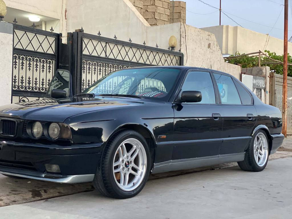 السلام علیکم 1992 BMW محرك وبليته525 
دعامیه خلفی امامي M 
ویل M تبرید شغال محرك لاصرف لا بخار ولا دخان من صالنصه 
تبرید ثلج دواخل نضيفه کیر عادي السياره سنویه ساقط من2018 
عنوان کركوك السعر 48بي مجال السليمانية, العراق


**إذا كنت صاحب هذا الإعلان وتريد حذفه لأي سبب، رجاءا أرسل رسالة إلى الدعم الفني**