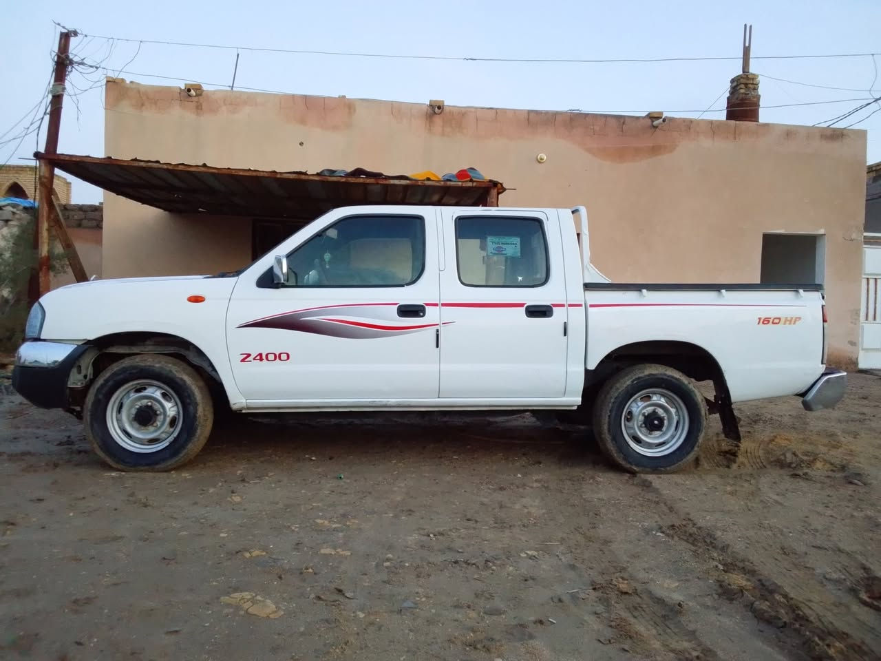 للبيع نيسان 2012 محرك مكفول شاصي مكفول بيها بارد قليل بالجاملق وبلبدي رقمها انكليزي مثنى سنويه ل 2030 اتصال ***********
