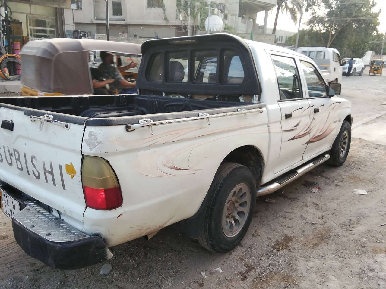 مسيبوشي موديل 2002
رقم بغداد دوالي ، سنويه ال 31
محرك وانجي ، كير وتماتيك 
كير اكسن محرك شاصي مكفوال
السعر 53 $.    ***********
غير متواجد على النت مكاني بغداد
