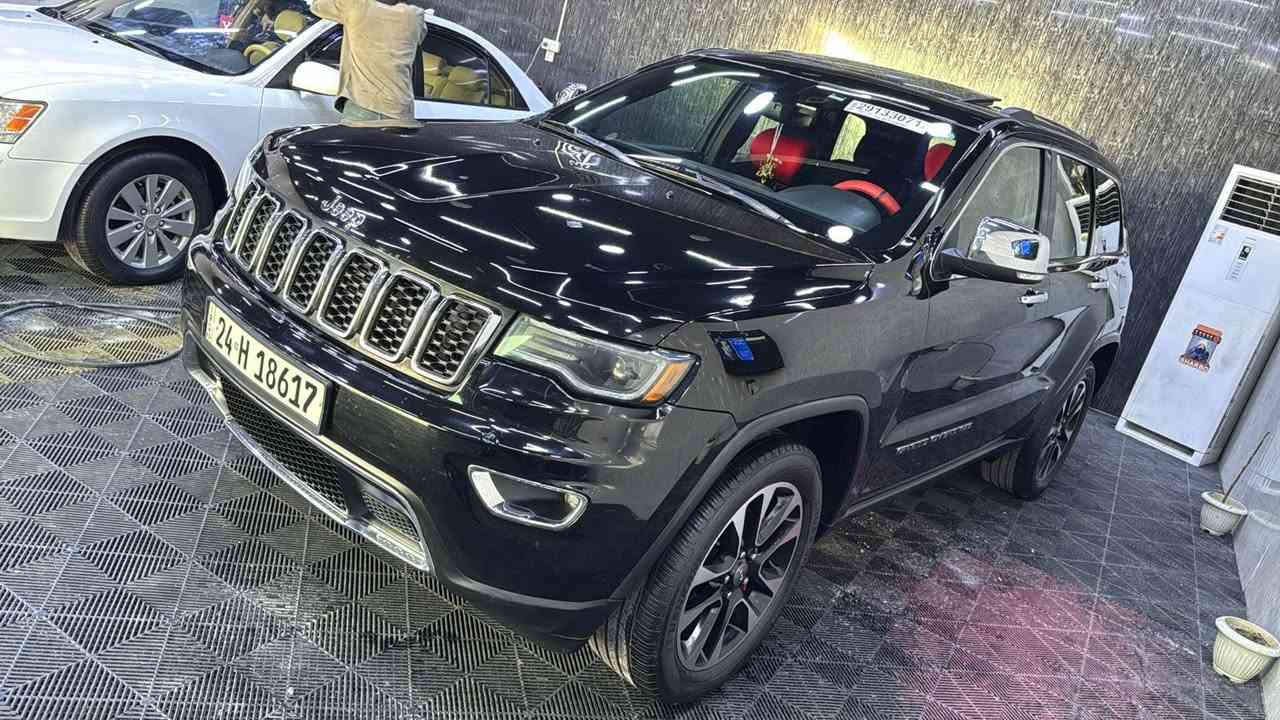 Grand Jeep Cherokee limited 2017 خليجي وكالة هارلم مكفولة بدون ضرر كلين ماشية 98 ميل سيارة مكفولة رقم دهوك حاليا السياراة متواجدة بدهوك بيع نقدي فقط بدون مراوس
 $ 255سعر
للاتصال ***********-*********** التحويل باسمي

