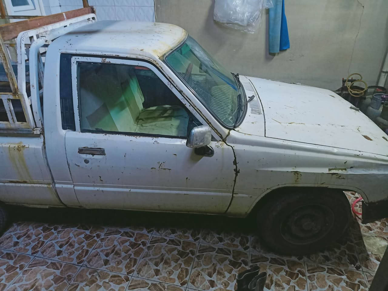 سلام عليكم بيكب موديل 85 سنويه جديد لحد 28 اب اسمي سياره شرط تحويل  سياره كشره تعبان يحتاج تعمير كير محرك اكسل بريك كلاج كول مضبوط او شرط كهرباء شغاله  مكاني كركوك طريق بغداد. هاذ رقمي *********** وتساب 
*********** اتصل كركوك, العراق
