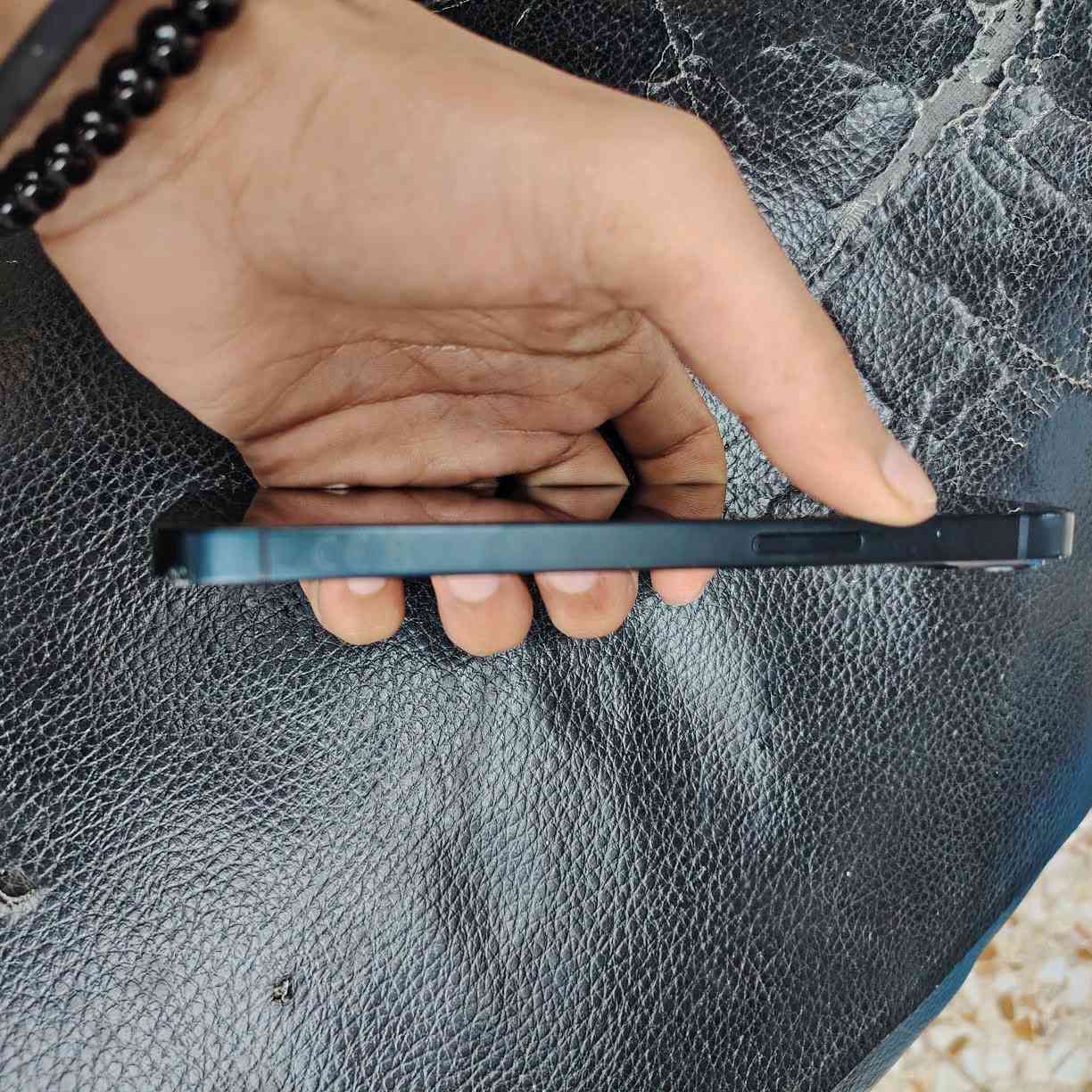 ايفون 13 
ذاكره 128 بطارية 94 
نضيف ما مفتوح  
السعر 500وبيه مجال 
بغداد مدينه الصدر


**إذا كنت صاحب هذا الإعلان وتريد حذفه لأي سبب، رجاءا أرسل رسالة إلى الدعم الفني**