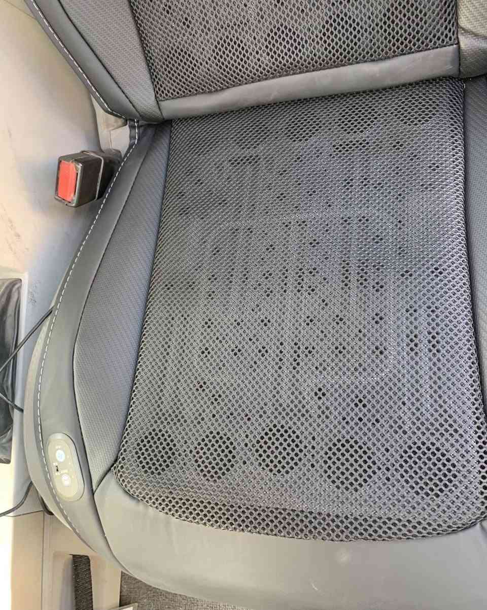 السلام عليكم 
يتوفر غطاء كشن سيارة مكيف مع مساج
12 مروحة 
السعر 60 الف
للمراسلة والتوصيل واتساب
0771 365 8670
