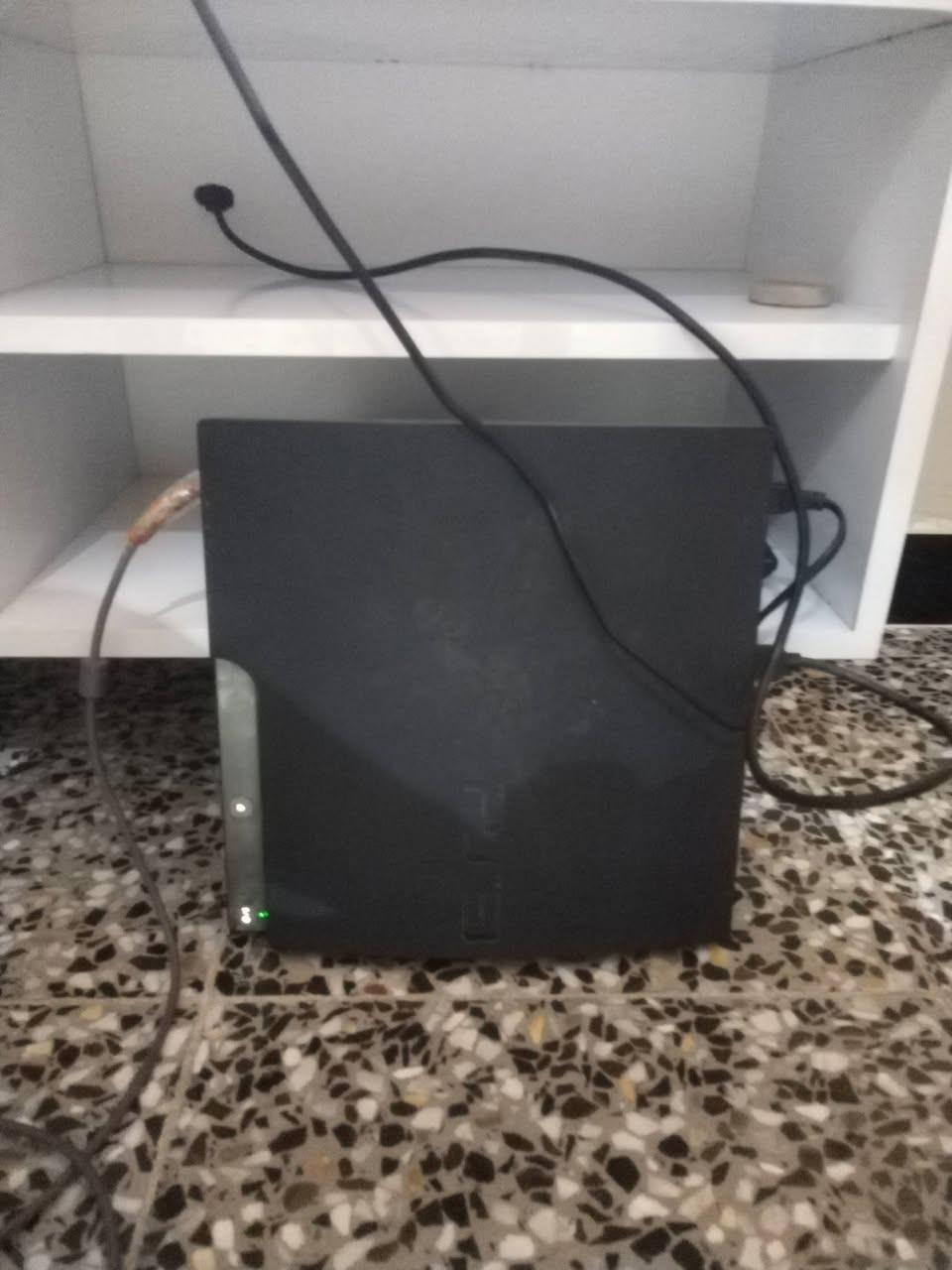 بلي ٣ مع يده عدد ١ مع يوبي اس سعره ١١٠ العنوان بغداد حي العامل


**إذا كنت صاحب هذا الإعلان وتريد حذفه لأي سبب، رجاءا أرسل رسالة إلى الدعم الفني**