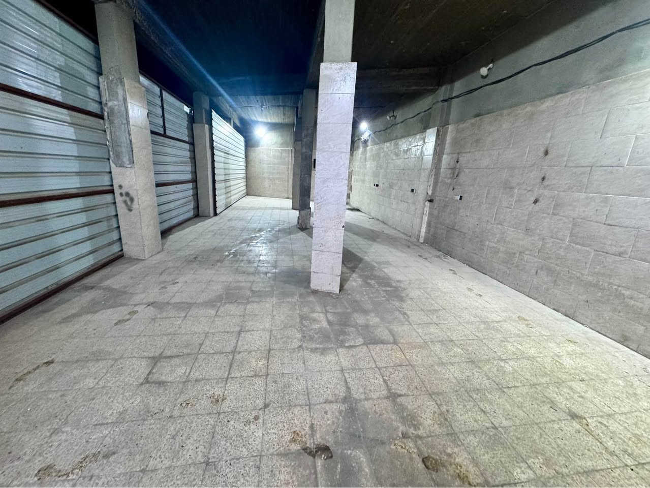 ‎محلان ليجار  على طريق موصل أربيل 
مساحه المحلات 16 متر في 6 لاتصال على الرقم وتساب ***********‎ الحمدانية, نينوى
