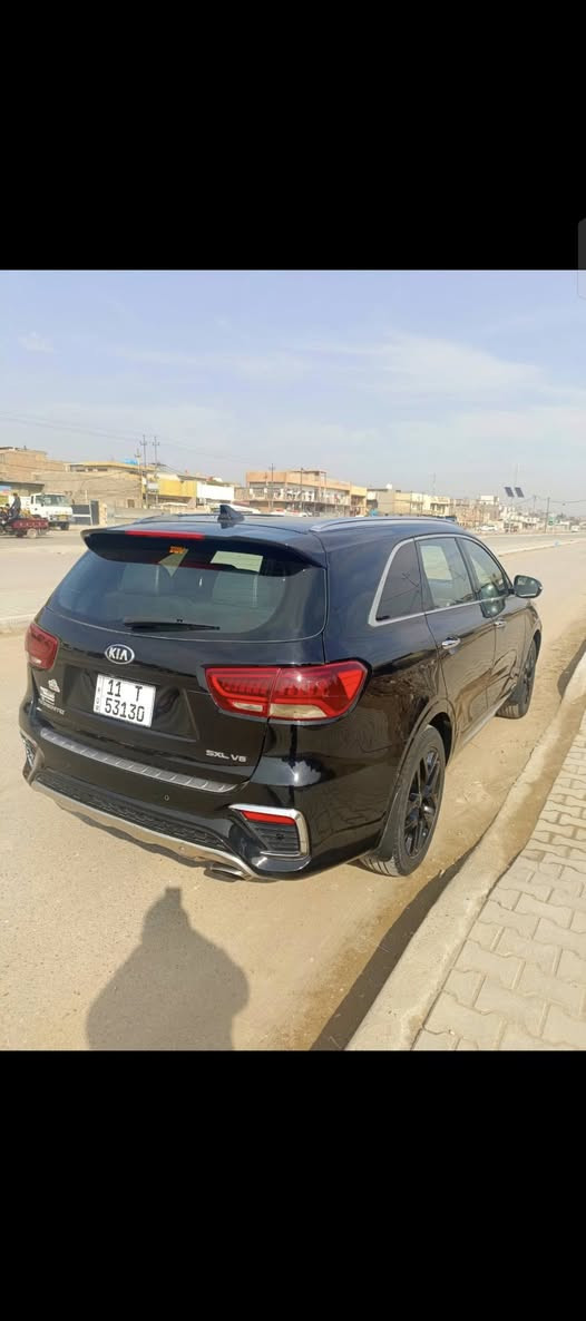 السلام عليكم سورنتو البيع 
موديل 2019
محرك 6 
فول فول مواصفات الخير
حادث بس بنيد مبدل
مكينه مبل رواجز بس 
7 راكب
بنو رامه  
سونار بل صور
سعر 175
رقم ***********
