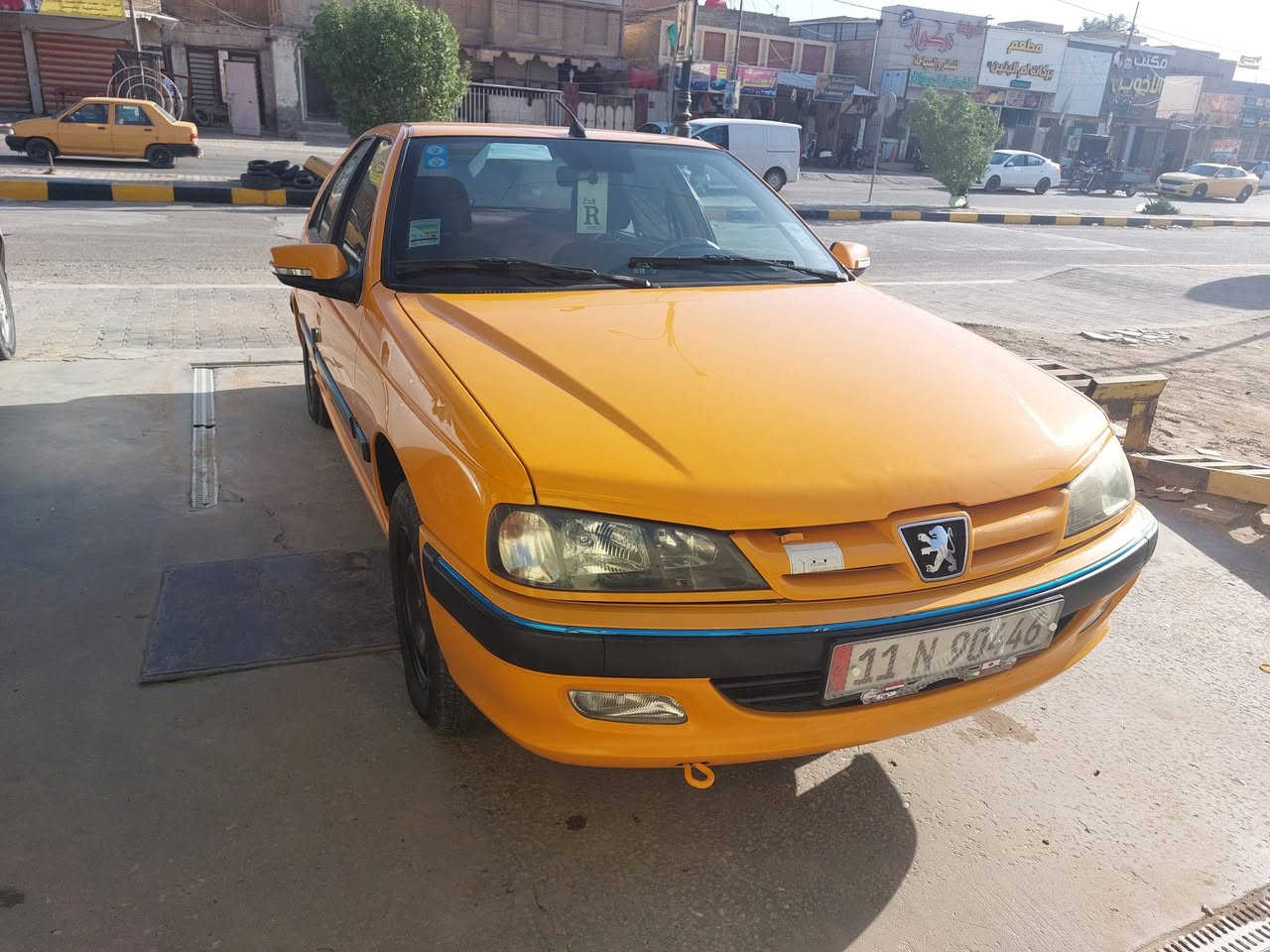 سلام عليكم بارص ٢٣ كفاله رقم بغداد جديد باسمي مكاني ديوانيه سعرها خاص وانه خادم سياره جاهزه من كلشي ترايك وين ميعجبك وهذا رقم موبايل***********
