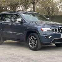 ‏‎جيب شيروكي موديل 2020  امريكي ‏‎ ماشيه 63الف mi رقم بغداد. 💯 بصمه‎ ⁃...