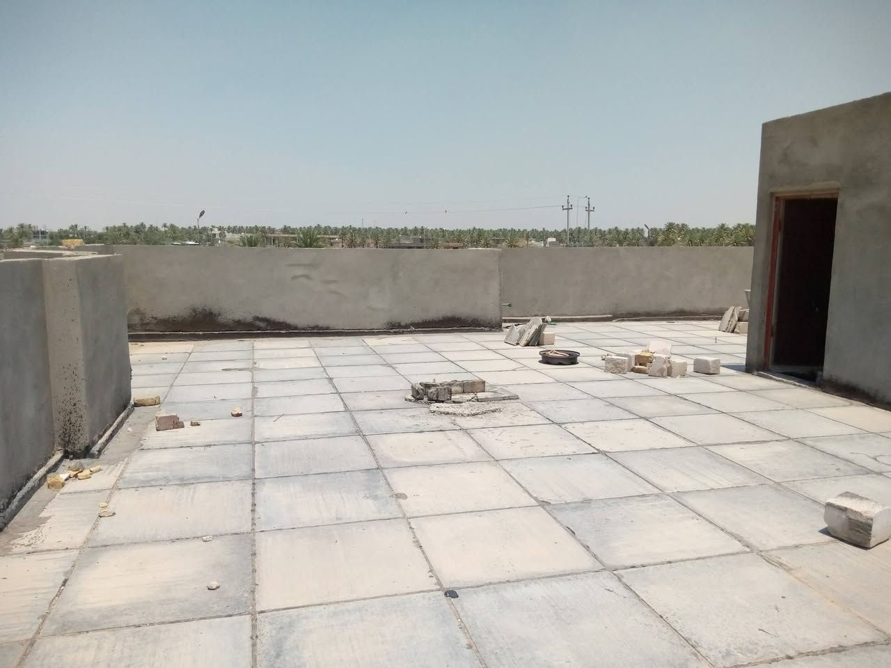 السلام عليكم دار للبيع طريق سيد محيل قرب عرصات حجي هندي قرب مول القمة بيت ركن على شارعين للتواصل هاذا رقمي+عرصة 200/قريبة على البيت ***********
