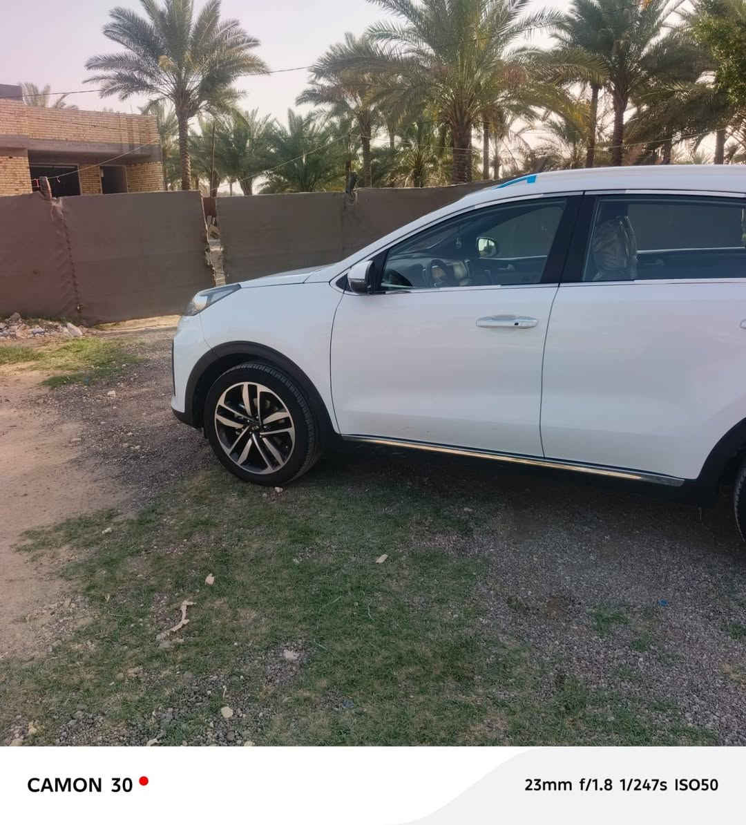 ياالله من رخصة الادمن المحترم سبورتج ام الضمان فول مواصفات عدا البناراما رقم بغداد انكليزي ماشيه 83 كفاله عامه السعر 210 كير ومحرك حداديه تخم تاير كله جديد وضع شركه مكاني بابل قرب سيطرة الاثار رقم الهاتف ***********
