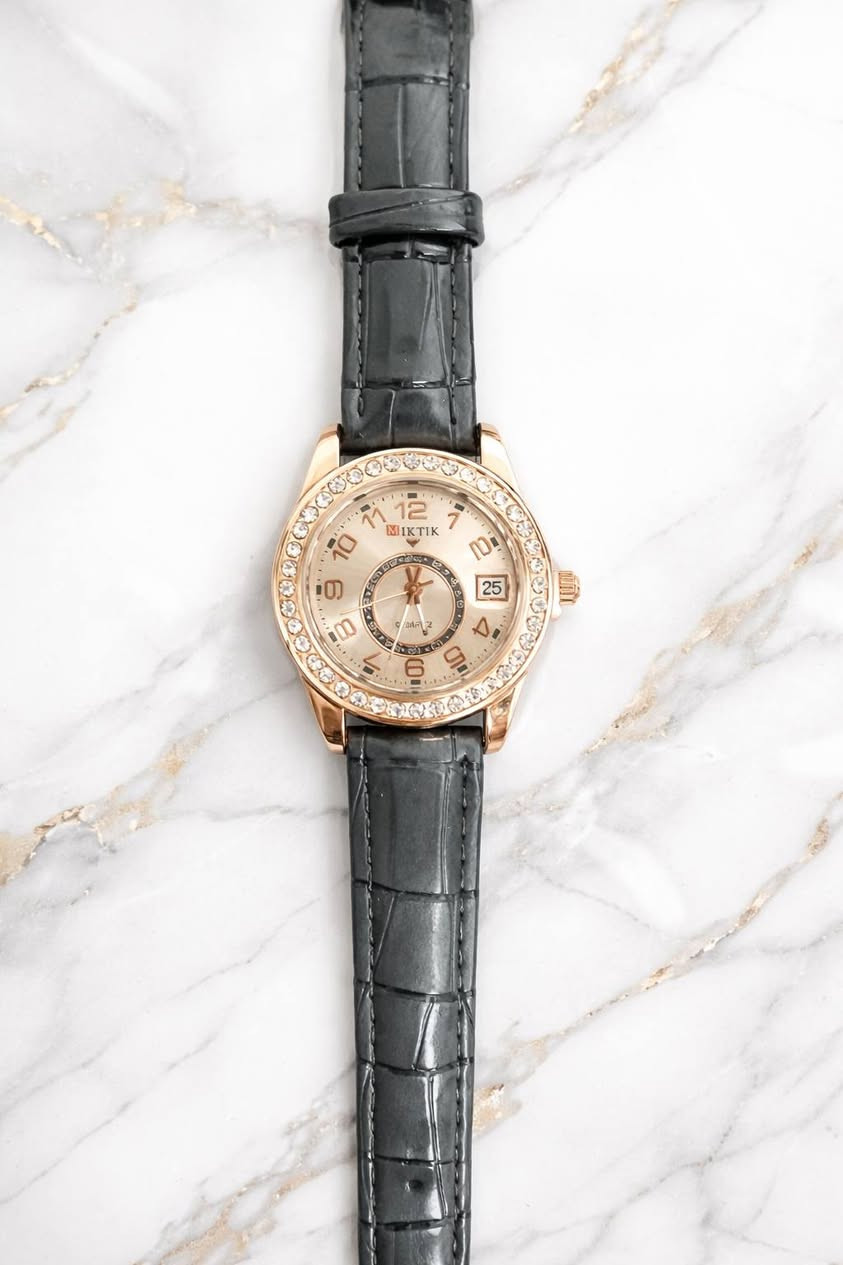 ساعات نسائي جلد 🔥🔥✨
مسوين عليهم عررروض سعر القطعه 3الاف


**إذا كنت صاحب هذا الإعلان وتريد حذفه لأي سبب، رجاءا أرسل رسالة إلى الدعم الفني**