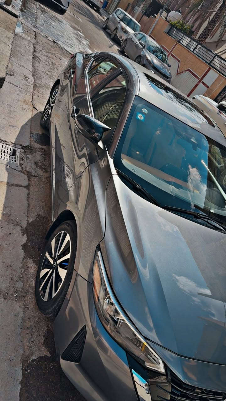 السلام عليكم  

نيسان سنترا 2024 فول مواصفات اعله شي svبلس 
مكفوله من الصبغ والتبديل ماشيه 25 الف كيلو 
1كشنات جلد مع تدفئة مع تدفئة بل ستيرن 
2 4 كامرات 
3 رادارات جانبيه واماميه 
4 فتحه 
5 فول سستم ايرباك 
وبعد بيها هواي مواصفات 
مكاني بغداد ***********
