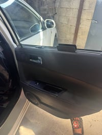 بيرلينس موديل 14رقم بابل جديد سنويه وهزه جديد السياره ما ناقصها شي بس ...