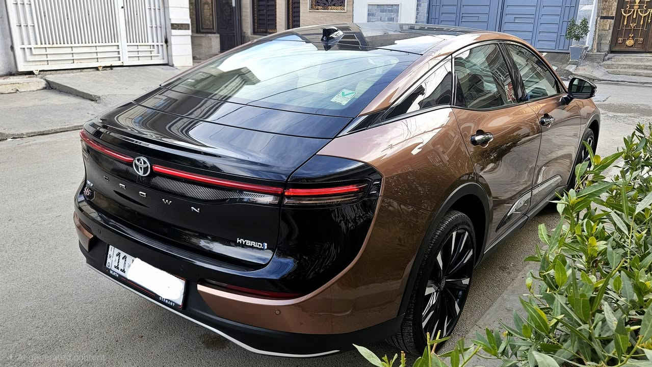 كراون ماجستا 2023 تو كلر
  وكالة ساز ضمان 8 سنوات على منظومة 
الهايبرد
 ماشية 23 الف كيلومتر كفالة عامه
السياره جديدة بوضع الوكالة استخدام بيت فقط
فوووول مواصفات 
* 5 بصمات ابواب وتشغيل 
* جنطة كهرباء
* مقاعد جلد وكهرباء خزن ميموري وتدفئة وتبريد
* سقف بانوراما
* 4 ابواب شفط
* محرك 2400 توربو
* فور ويل
* رادار امامي وخلفي توقف ذاتي
* إضافة LED + زينون وتحكم في ارتفاع وانخفاض 
* ستيرن كهرباء وتدفئة
وهواي بيها مواصفات بعد

مكان السيارة بغداد
استفسار
☎️ ***********
