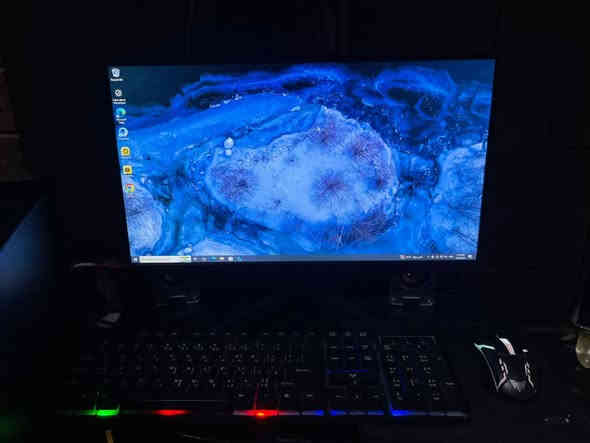 PC  للالعاب والتصفح 🔥
فورتنايت'
ببجي'
قراند 5'
ريديد ريديمبشن 2'

مواصفات  i5-6400 الجيل السادس
رام 16G DDR4  سرعة 3600
هارد   ssd m.2 Nvme 256 قوي جدا
كارت شاشة مدمج 8+8 GB
10 منافد usb  ss السريع
مضاف عليها RGB جمالية 
تحمل كل الالعاب القوية والبرامج والاستخدام الكثيف
-----------------------------------------------------
شاشة مونيتير كاربون سوبر سلم بدون اطار 
Lsd هيرتزيه 75   22 انج. منفذ HDMI , VGA  (((جديدة بالكارتونة )))
_______________________________
سستم كيبورد وماوس RGB  + سماعات سبيكر نوع قوي كلهم جدد 
مع الكيبلات الأصلية  كاااملة  سعرها 380 ألف
مكاني نجف
*********** متوفر واتساب
