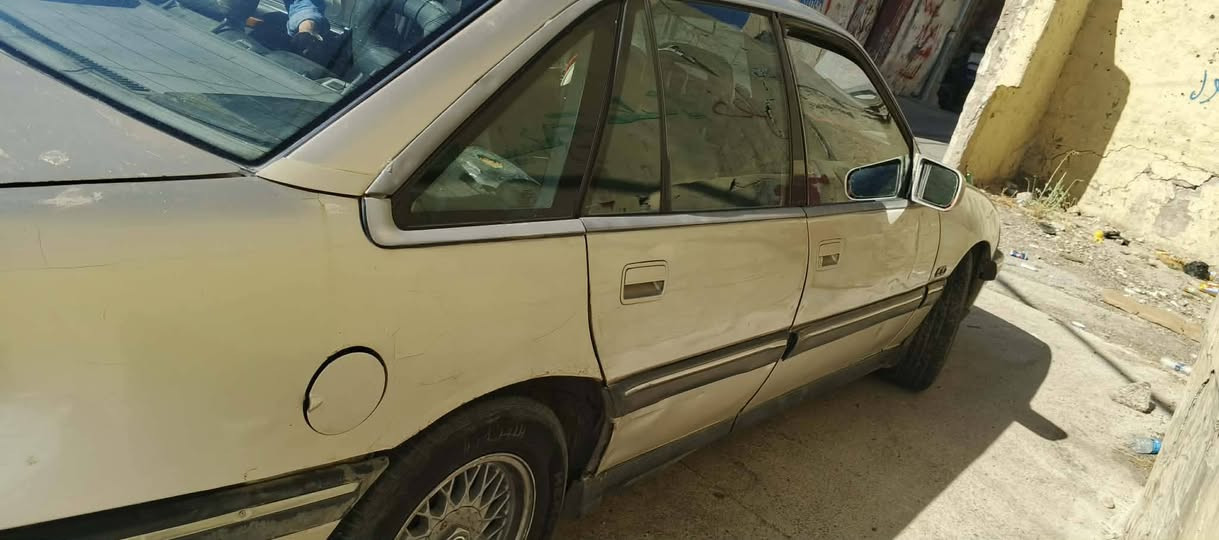 السلام عليكم سياره سيناتور توماتيك محرك كبس 3000 كاربون بيها صاحبها الشرعي موجود سنويه لغاية 2029 كير محرك شرط السعر 30 وبيها مجال للإتصال ***********
