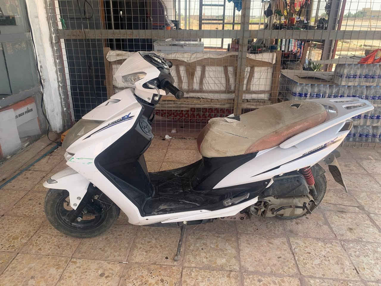 دراجه سكنس للبيع جاهزه على آخر حبايه 
السعر ٤٥٠ وبيها مجال  مكاني ديوانيه طريق عفك 
***********
