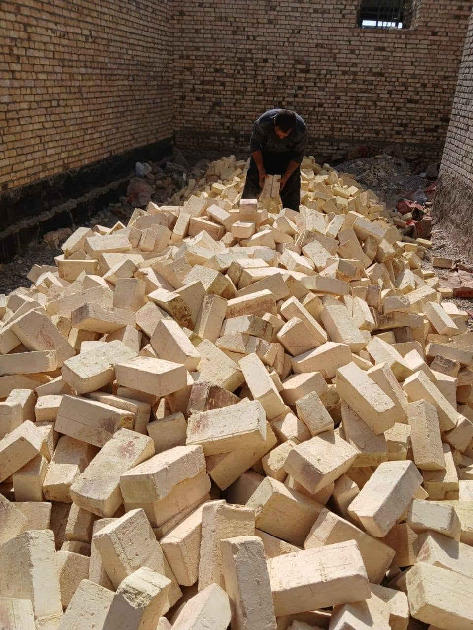 بسم لله الرحمن الرحيم    الى  الزبائن  الكرام  نقدم لكم  تجهيز طابوق الطيب  عدد السكس  8000الف طابوكه وزيادة 650  / وعدد التك 4000الف  وزيادة 300 الطابوق المتوفر 
انجكتر ✅ بيرنه ✅ درجه اولى ✅ ويوجد كسر درجه اولى 
لكافة انحاء البصره. والعماره   [] حسب الطلب ***********
للاستفسار  والاتصال مع واتساب [] او  مراسلة الصفحه ////         متواجدين 24 وعشرين ساعه[] لمكان ميسان []*********** [] انواع الطابوق وكلمن وسعره عمارة, ميسان
