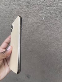 ايفون ١١ برو ماكس • ٢٥٦ • شاشة مبدلة