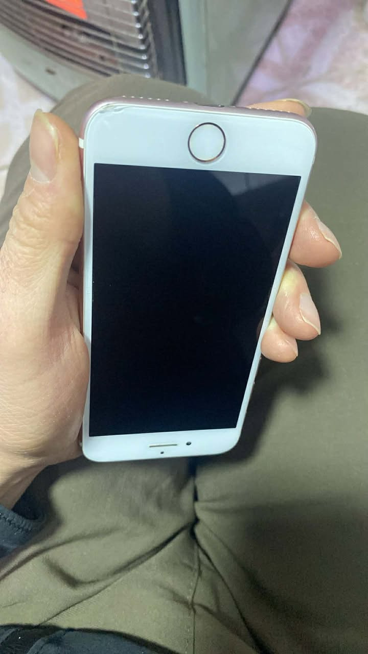 السلام عليكم
ايفون  7 عادي✅

ذاكرة 128 GB

بطارية 100٪؜ (مبدلة)

بي طخة خفيفه ما تأثر بشي شرط

فقط بطارية مبدلة 

السعر 70 الف ✅


**إذا كنت صاحب هذا الإعلان وتريد حذفه لأي سبب، رجاءا أرسل رسالة إلى الدعم الفني**