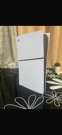 بلي فايف • بلاي ستيشن 5 • ديجيتال • سلم • 1 تيرا • يد تحكم • جهاز العا...