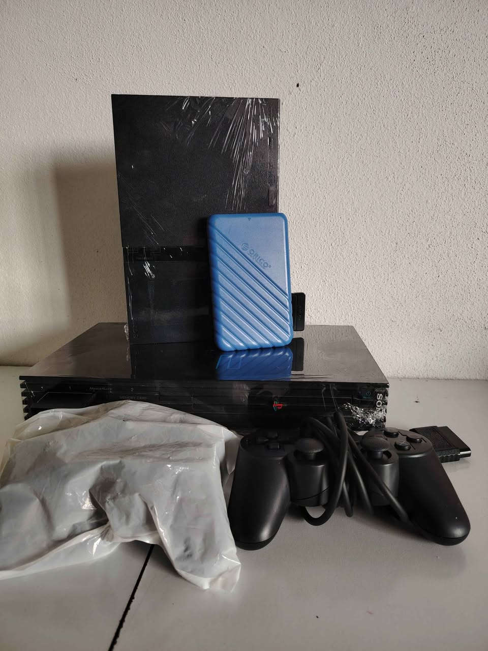 Ps2 Fat & Slim 60gb
كامل ملحقات - کامل تشت
كل واحد ویا یدة وحدة - هەرێکێ دەسکەک دگەل
السعر 
الفات 50 الف - 50 هزار
السلم 45 الف - 45 هزار
توصيل متوفر - گەهاندن بەردەستە
الرقم 
*********** الحمدانية, نينوى
