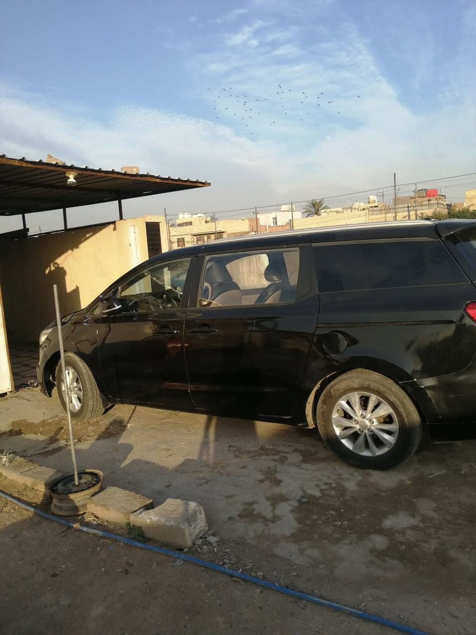 سيدونه ٢٠١٧ لوناسود رقم أربيل بيها صبغ حزام محرك وكير وحداديات مكفوله كهربائيات فول يعني سياره جديده وحلوه باسمي شرط التحويل سعرها ١٥٠ وبيها مجال مكانها بغداد حي العدل التواصل على الرقم ***********
