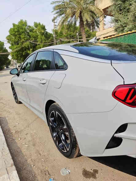 كيا  K5  (GT-LINE) 2022
وارد امريكي محرك 1500 توربو
فول مواصفات عدا البانوراما
شاشة كبيرة ابل كار بلي واندرويد اوتو
كامرا دوارة
حساسات امامي خلفي ورادار بالمري
تحديد مسار وكروز سرعة
ثلاث وضعيات قيادة
هاند بريك بصمة وتوقف تلقائي
تشغيل عن بعد
بصمات ثنين بلادية
كشنات جلد
شاحن هاتف وايرليس
ماشية 100 الف
حادث قطعة وحدة بس بنيد مبدل بدون دواخل ولا شواصي
بدون ايرباكات
رقم اربيل
تفاصيل اكثر اتصل 
***********
