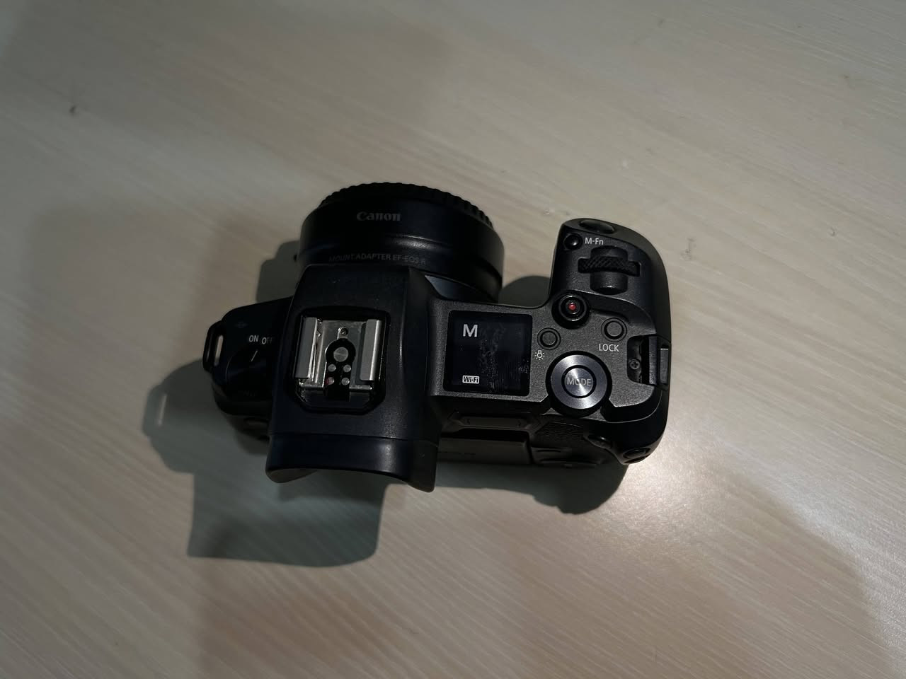 كامرة   Canon  R
آدبتر شركة Canon جديد 
عدسه 24_105 الإصدار الثاني
عدسه زوم   70_200 دبل ستبلايزر الإصدار الثاني
الملحقات الموجوده
بطارية العدد 2
 حزام كتف
جيلاتين للكامره
كارتون الكامره موجود
كارتون الآدبتر موجود
جنطة الخاصه العدسة موجوده
*********** واتساب
