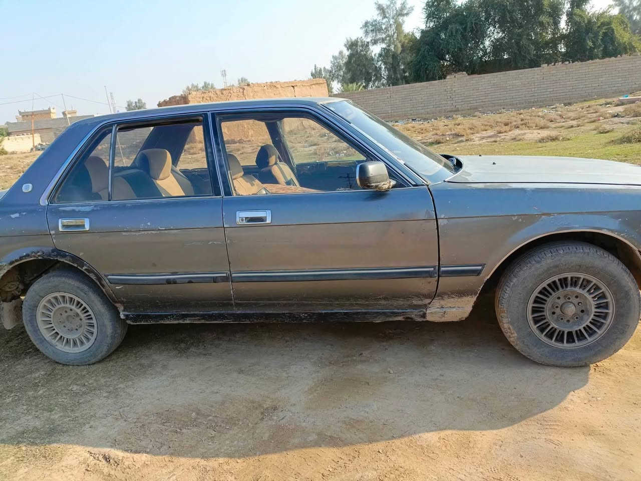 للبيع سيارة سيدان 88
صدامي
گير ومحرك بطّة
الحالة زينة
 السعر: 30 ورقة وبيها مجال
 العنوان: بيجي – تل أبو جراد
رقم الهاتف: ***********
