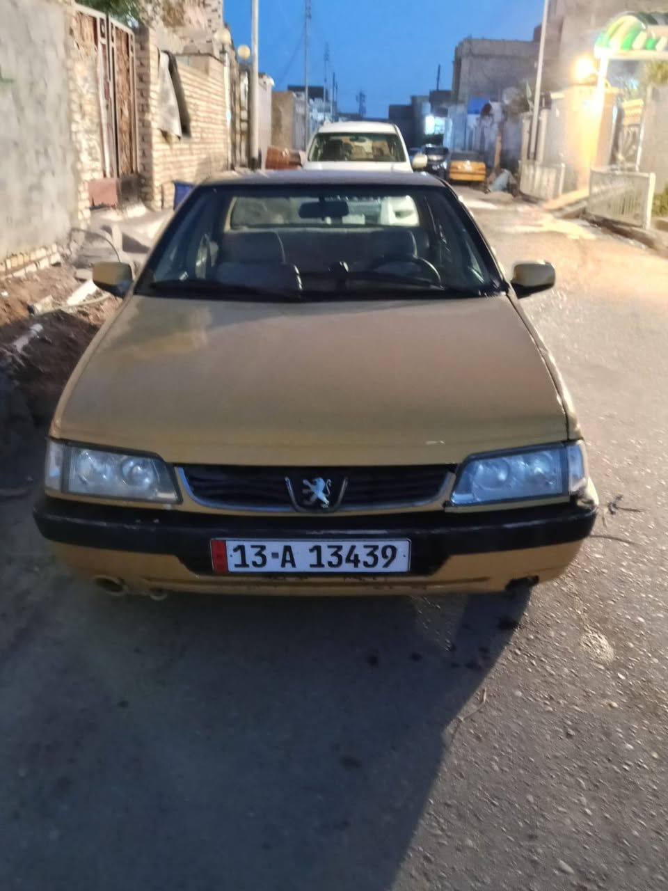 بيجو 405 مابيهه اي نقص گير ومكينه كفاله گشرتهه حلوه سنوية الى 28
للاتصال ***********
