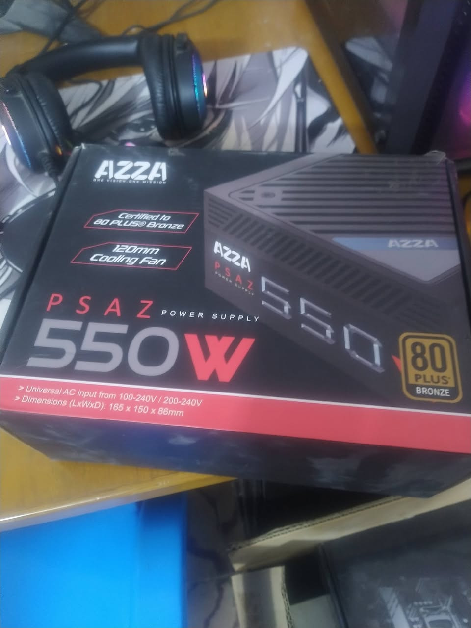 المعالج : i3-10100f 3.60GHz (موجودة الكارتونة)
الكرت : RX580 2048P (الكرت مقلد ) (موجودة الكارتونة)
اللوحة : PRIME H510M-A
الرامات : 16GB 
التخزين هاردين :
الاول: SSD 128GB 
الثاني : HDD 1TB
البور سبلاي : 550W (موجودة الكارتونة)
الكيس : ANTEC NX292 (موجودة الكارتونة)
السعر: 450 الف وبيه مجال
***********
