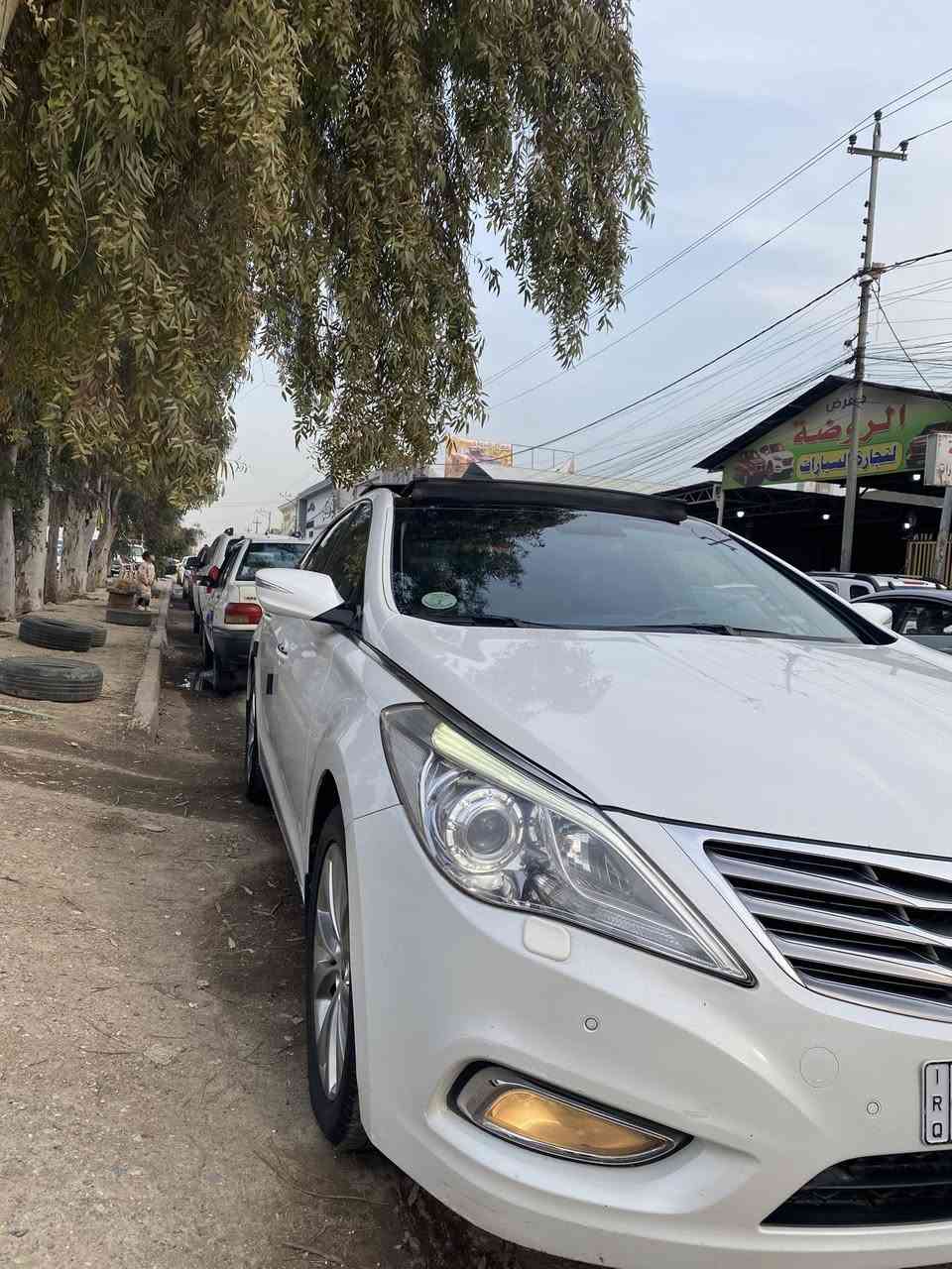 السلام عليكم 
هيونداي أزيرا 2012
كفالة عامة من الصبغ والبارد والتبديل سبير مانازل 
فول مواصفاتVip مكينة2400دوش شرط رقم نينوى الجديد باسمي شرط التحويل للتواصل على الرقم***********
