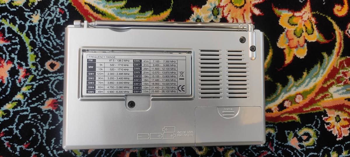 سانجين 
غني عن التعريف 
النظافة 100%
fm . am. sw 14
السعر  النهائي 100 مع التوصيل


**إذا كنت صاحب هذا الإعلان وتريد حذفه لأي سبب، رجاءا أرسل رسالة إلى الدعم الفني**